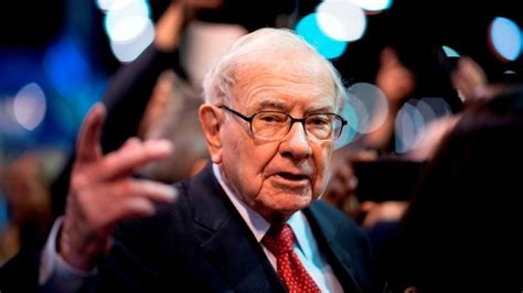 Warren Buffett’s Berkshire Hathaway pares its stake in Apple.